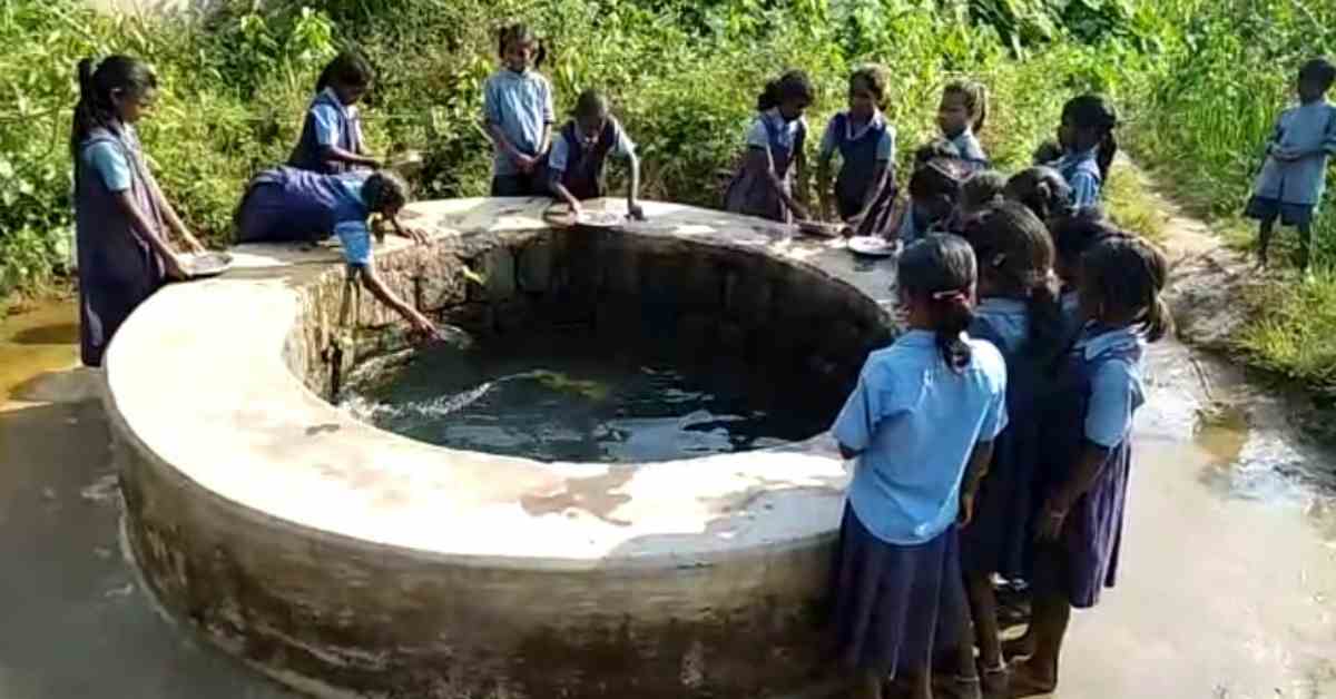 स्कूली बच्चे गंदा पानी पीने को मजबूर, कोई सुध लेने वाला नहीं