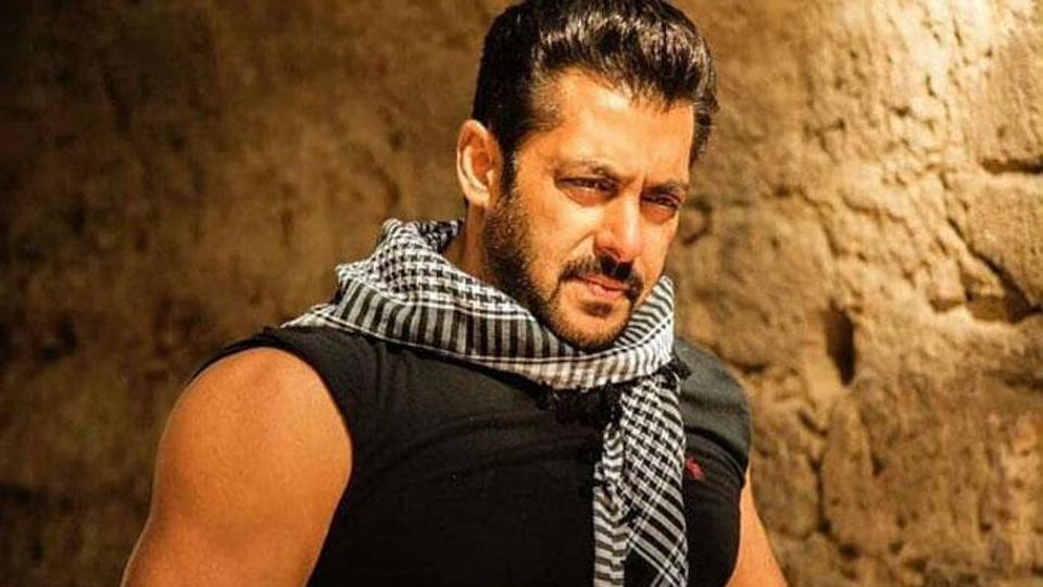 Big Breaking: सलमान खान के बंगले में Crime Branch का छापा, इसकी हुई गिरफ्तारी… Salman से भी होगी पूछताछ
