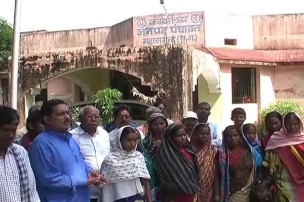 कंपनी की जालसाजी का शिकार हुए किसान, धान का पैसा लेने लगा रहे चक्कर…