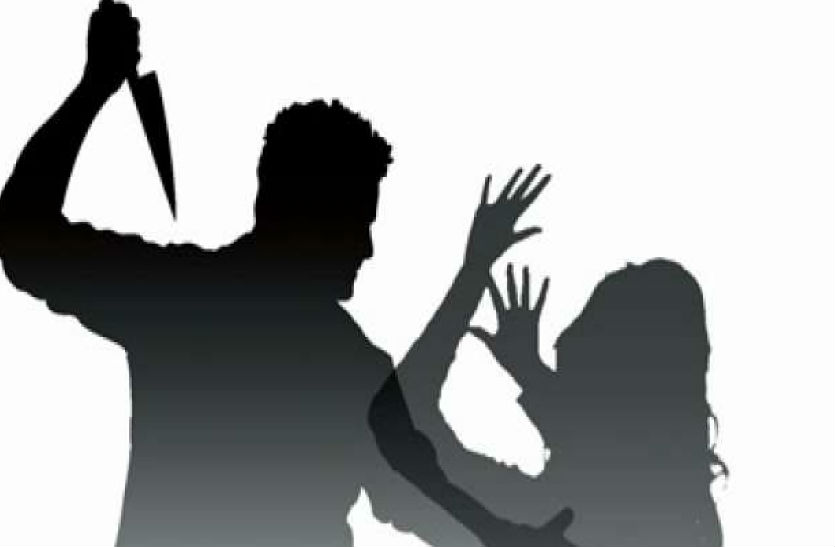 मंदिर में दान की राशि को लेकर भाई-बहन में बढ़ा विवाद, निर्दयी भाई ने चाकू से किया हमला…