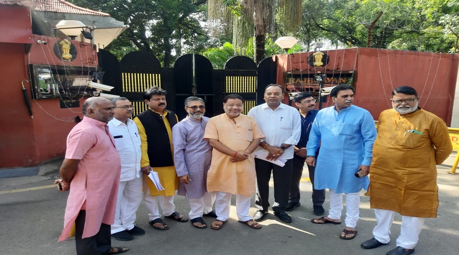अप्रत्यक्ष प्रणाली से महापौर और अध्यक्ष के चुनाव पर भाजपा ने उठाए सवाल, अजय चंद्राकर ने कहा- खरीद-फरोख्त की राजनीति शुरु करने ऐसा किया जा रहा