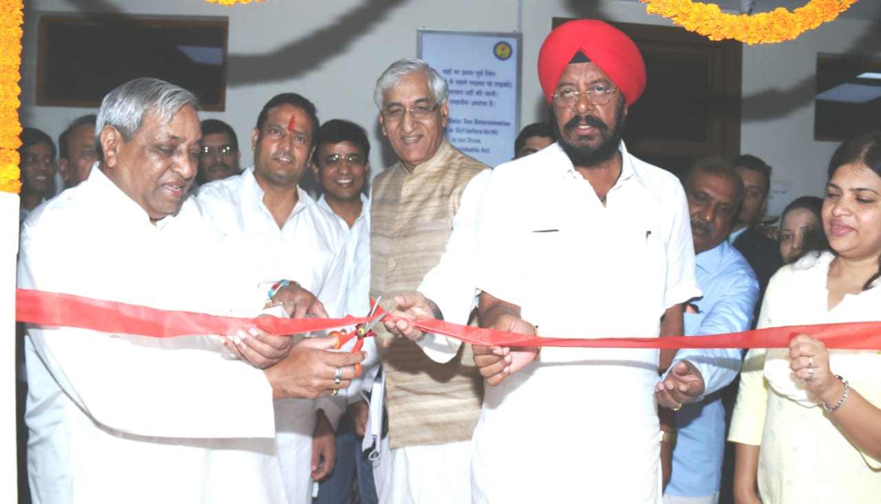 डीकेएस अस्पताल में नई MRI मशीन की स्वास्थ्य मंत्री ने दी सौगात, कीमत जानकर आप भी हो जाएंगे हैरान