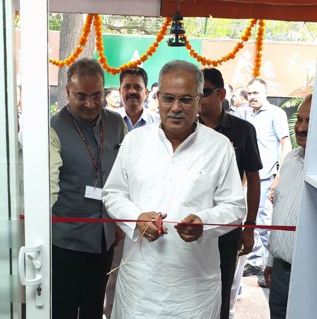 छत्तीसगढ़ के कारीगरों का दिल्ली में नजर आएगा हुनर, सीएम भूपेश ने छग भवन में बिलासा हैंडलूम का किया उद्घाटन