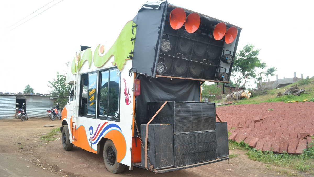 डीजे की धमक से लोगों की हो रही मौत, हाईकोर्ट के आदेश के बाद भी कार्रवाई के लिए नहीं उठ रहे जिम्मेदारों के कदम…