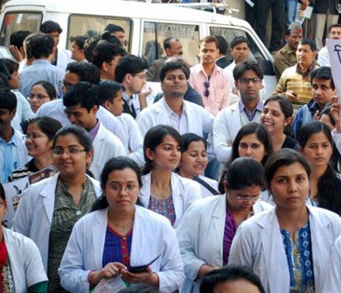 BREAKING: स्वास्थ्य मंत्री ने मेडिकल छात्रों की बड़ी मांग की पूरी, शिष्यवृत्ति में 26 फीसदी का किया इजाफा, आदेश जारी