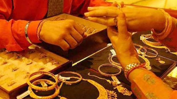 बाजार में सोने-चांदी के भाव में आई तेजी, जानिए कितनी है कीमत