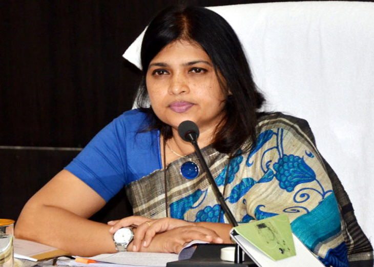 दिवाली में नकली मिठाइयों की होगी जांच, स्वास्थ्य सचिव निहारिका बारिक ने खाद्य विभाग को पत्र लिखकर दिए निर्देश