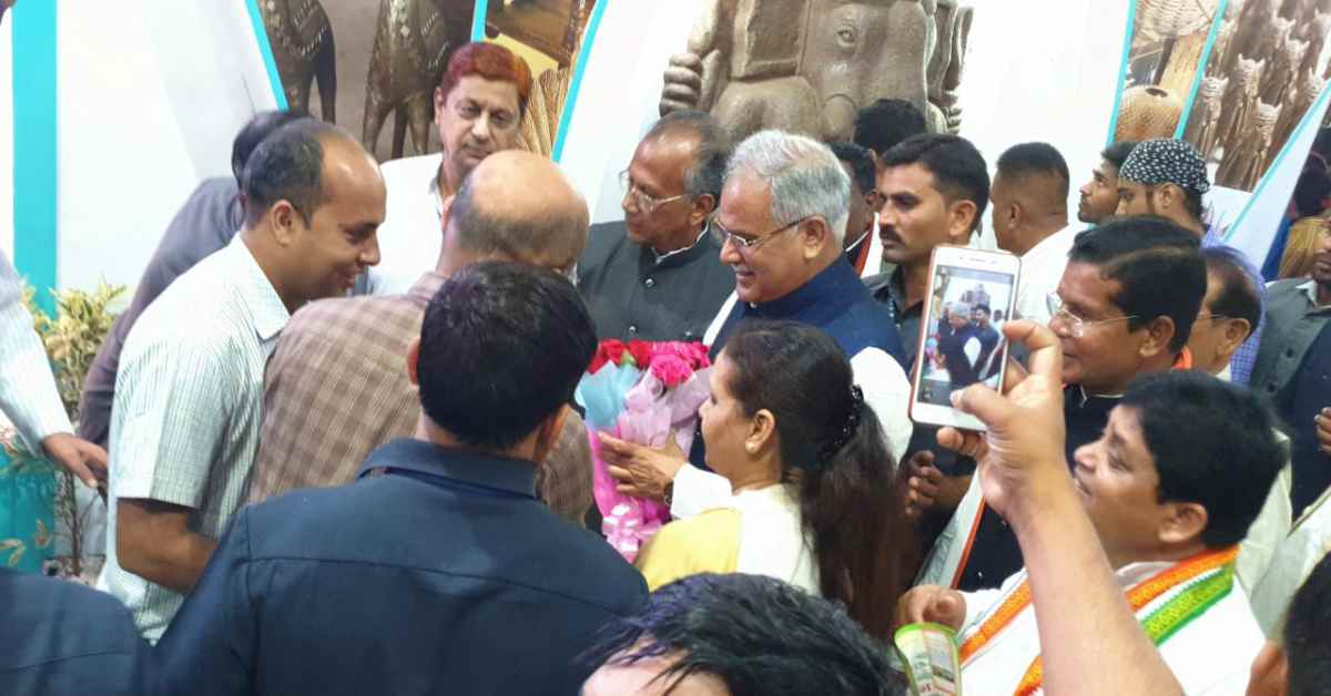 राज्योत्सव में पर्यटन विभाग का स्टॉल बना आकर्षण का केंद्र, लोगों ने ली जमकर सेल्फी