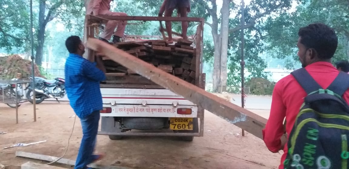 वन विभाग ने की छापामार कार्रवाई, जब्त की 150 नग चिरान लकड़ी…