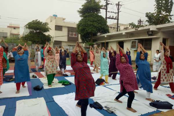भारतीय योग संस्थान का दिवाली मिलन समारोह, साधकों ने बड़े ही धूमधाम से मनाया उत्सव…