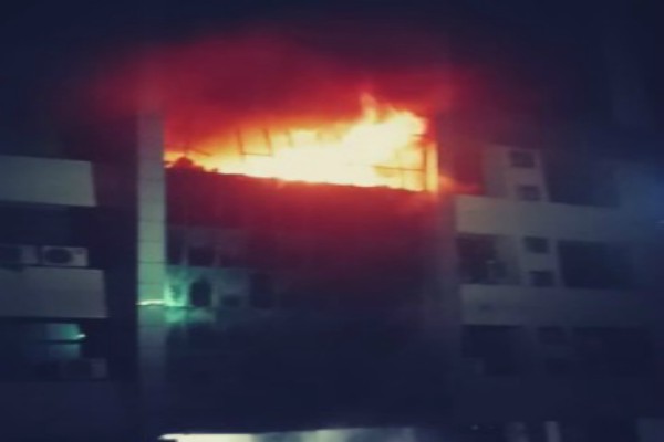 VIDEO- सीएसईबी के प्रशासनिक भवन में लगी भीषण आग, कड़ी मशक्कत के बाद आग पर पाया गया  काबू