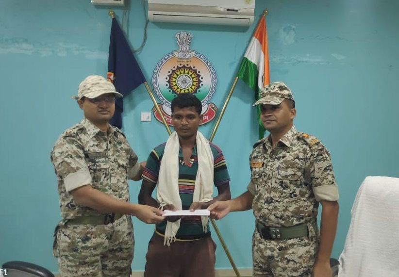 25 जवानों की हत्या में शामिल 3 लाख के इनामी नक्सली कमांडर ने किया सरेंडर, इन बड़ी वारदातों को दे चुका है अंजाम