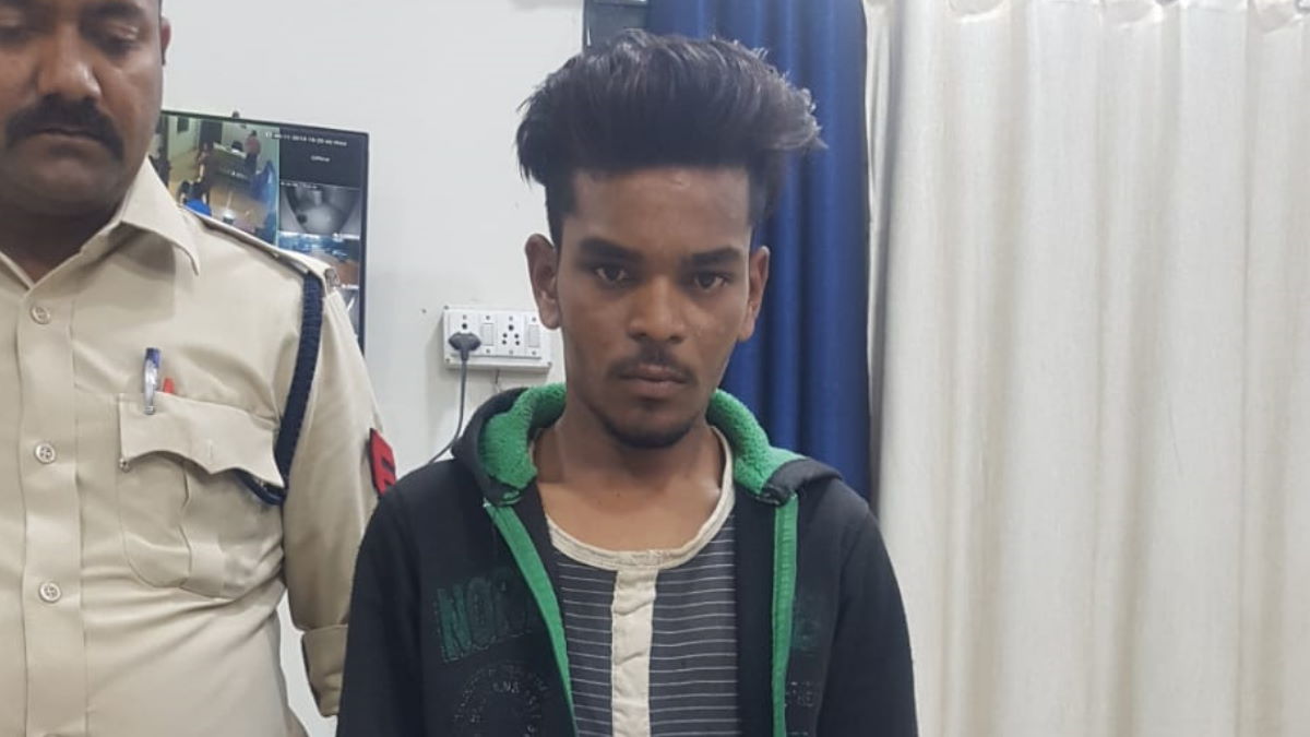 नाबालिग लड़की ने अपने ही घर में ही लगाई सेंध, ब्वायफ्रेंड को जन्मदिन पर बाइक खरीदने के लिए दिया पैसा…