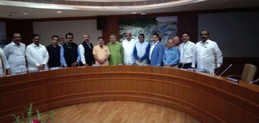स्मार्ट सिटी परियोजनाओं की बैठक में अब सांसद भी होंगे शामिल, संसद की शहरी विकास संबंधी स्थायी समिति की बैठक में फैसला, सांसद सुनील सोनी ने उठाया अंडर ग्राउंड ड्रेनेज का मुद्दा
