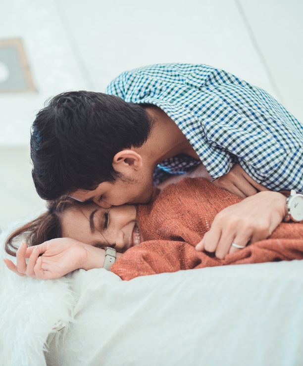 कोतवाली थाने का मामला, मिसड कॉल से शुरू हुआ अफेयर, अब प्यार में पागल हुई युवती… थाने पहुंचकर कहा, उस महिला के पति से मेरी शादी करवाओ