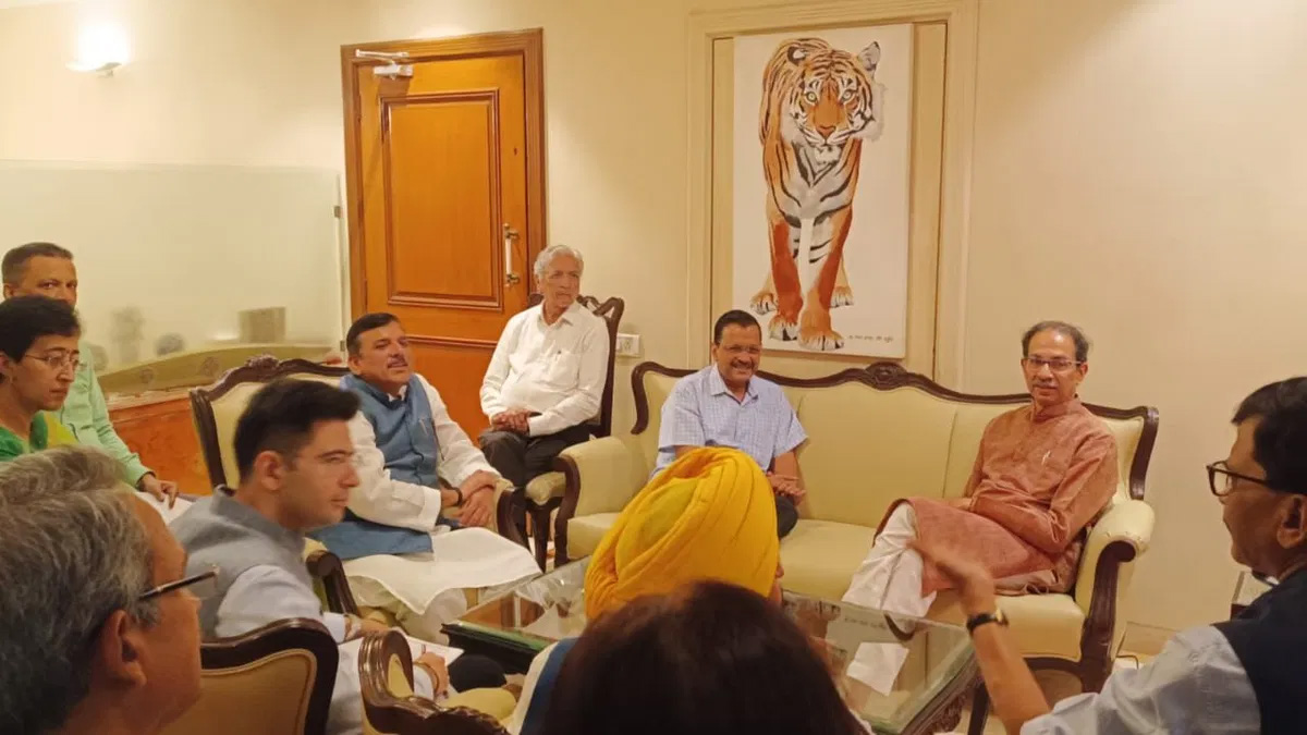Political News: मातोश्री में मुलाकात के बाद बोले CM अरविंद केजरीवाल