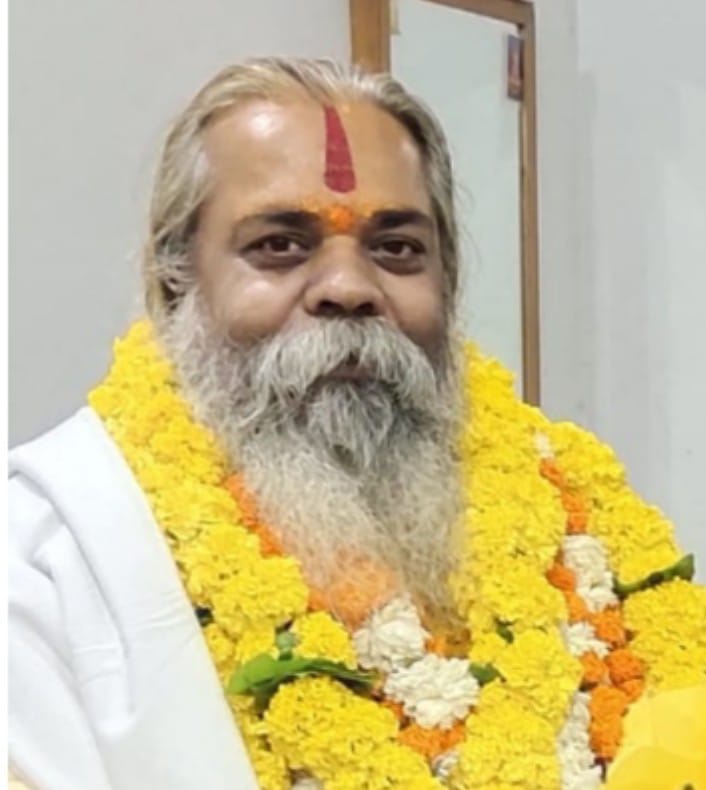 ‘देसी टॉक’ संदीप अखिल के साथ : धर्म और राजनीति के गठजोड़ पर महंत रामसुंदर दास की अहम टिप्पणी, कहा- धर्म के नियंत्रण से राजनीति को मिलती है सही दिशा, देखिए वीडियो…