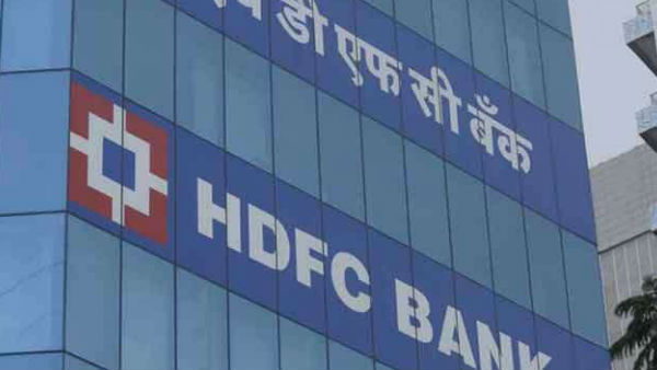 HDFC बैंक के लॉकर से 30 लाख रुपये के गहने चोरी