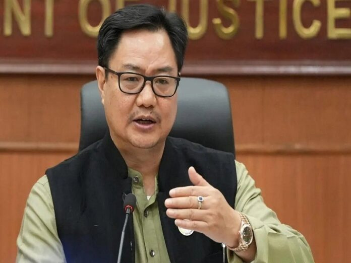 मोदी सरकार ने अपने मंत्रीमंडल में किया बड़ा उलटफेर, किरेन रिजिजू को कानून मंत्री के पद से हटाया