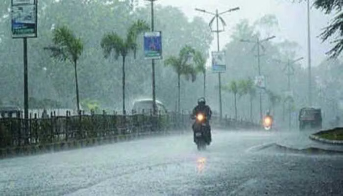 Delhi News: दिल्ली में आज और कल बारिश का ‘येलो अलर्ट’