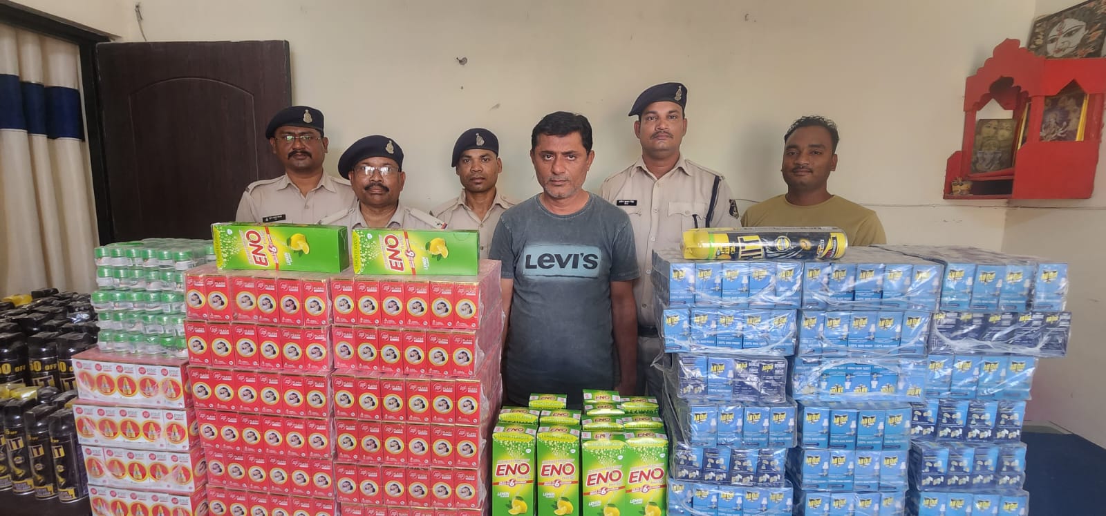 CG News:  All out से मच्छर और Iodex से दर्द नहीं होता दूर… तो जांच कर ले ये नकली तो नहीं… छत्तीसगढ़ पुलिस ने पकड़ा इस आरोपी को