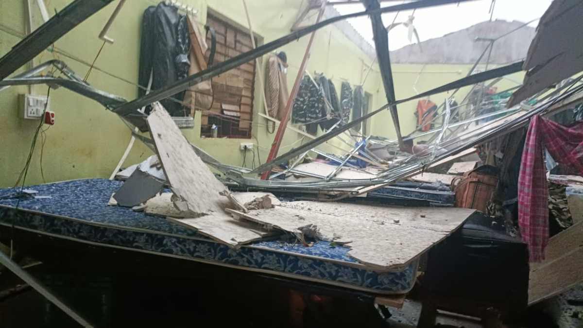 CG में ‘आफत’ की बारिशः तेज आंधी-तूफान से CRPF  कैम्प में 6 बैरक टूटे, 11 जवान हुए घायल, इलाज जारी