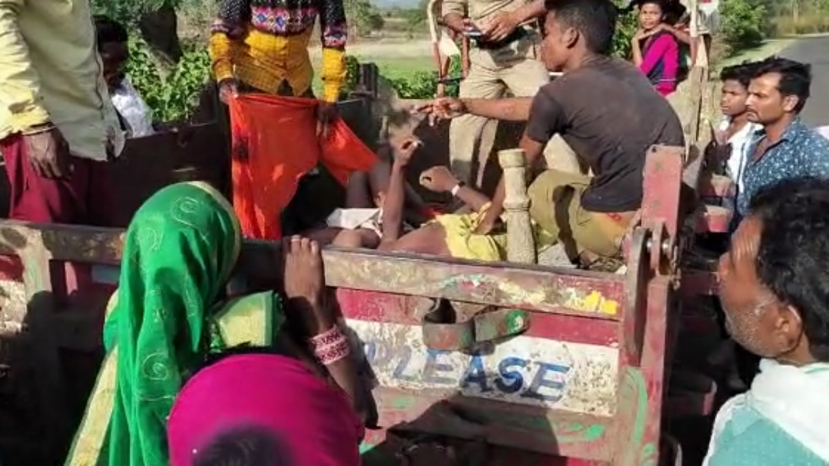 कुएं में डूबने से दो बच्चों की मौत: नहाने के दौरान हुआ हादसा, घर में पसरा मातम