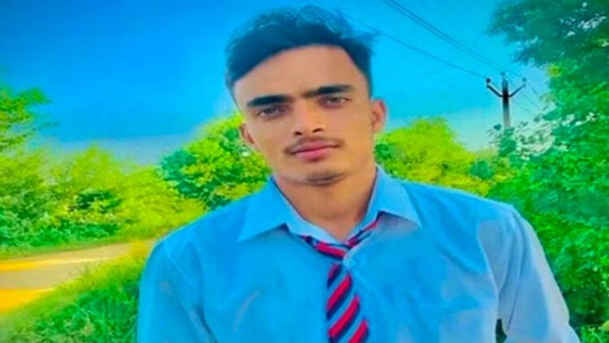 स्कूल के बाहर 12वीं के छात्र की हत्या, 25 हजार की सुपारी लेकर आरोपियों ने सरेआम किया कत्ल