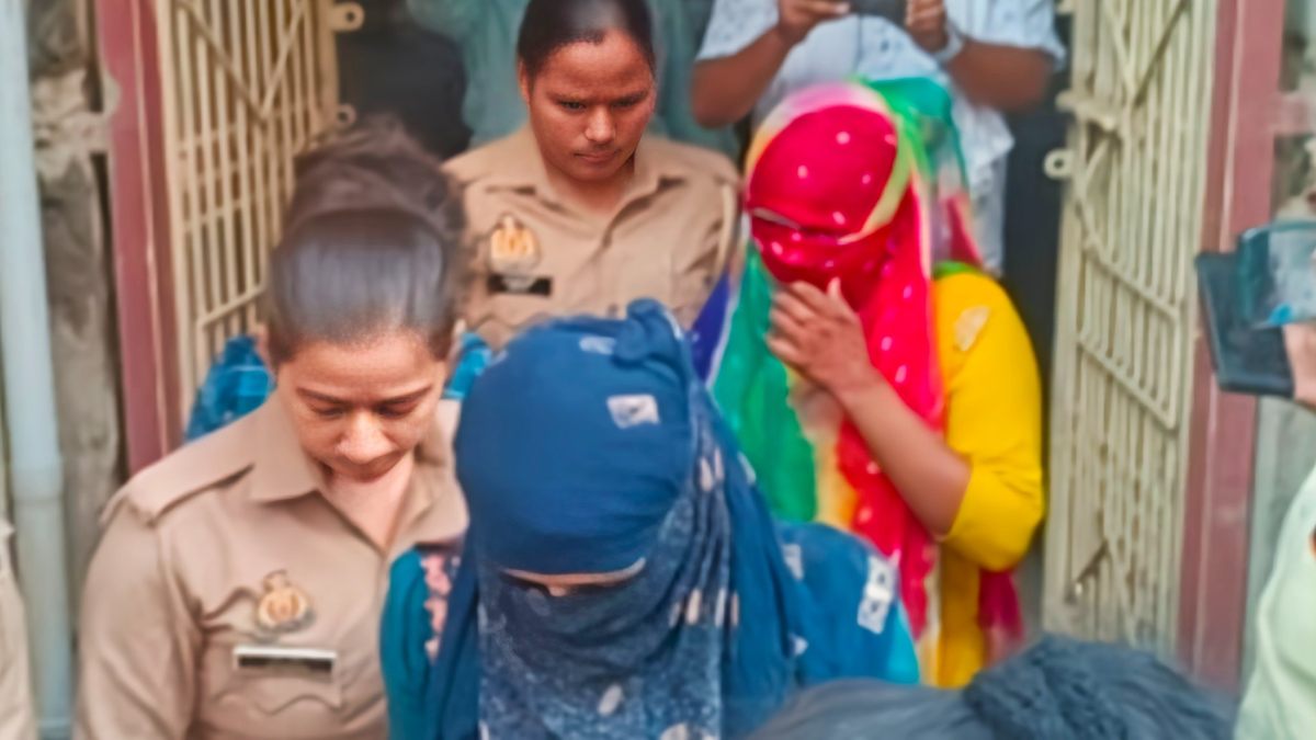 BJP कार्यालय के बगल में चल रहा था देह व्यापार, 6 युवतियां और दो लड़के गिरफ्तार