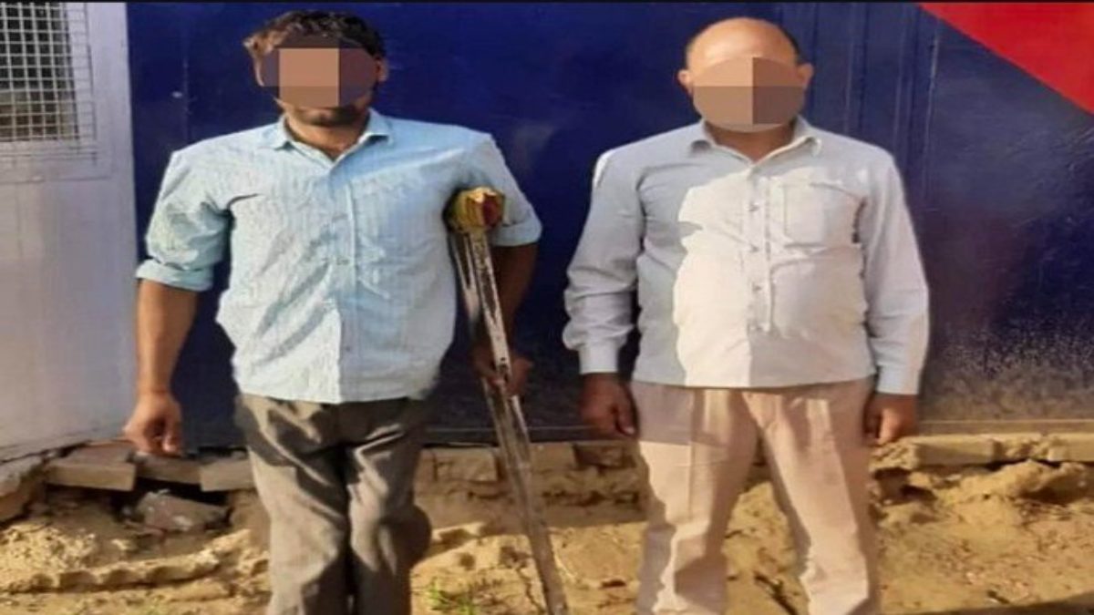खाकी वर्दी और स्टार लगाकर घूम रहा था दिव्यांग, लोगों से वसूल रहा था खर्चा पानी, अब चढ़ा असली पुलिस के हत्थे