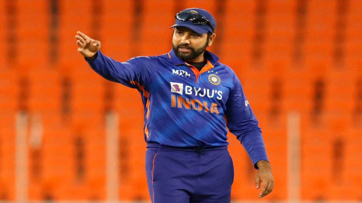 World Cup 2023 : दूसरे मुकाबले से पहले रोहित शर्मा हुए चोटिल, अफगानिस्तान के खिलाफ खेलने पर संशय बरकरार …