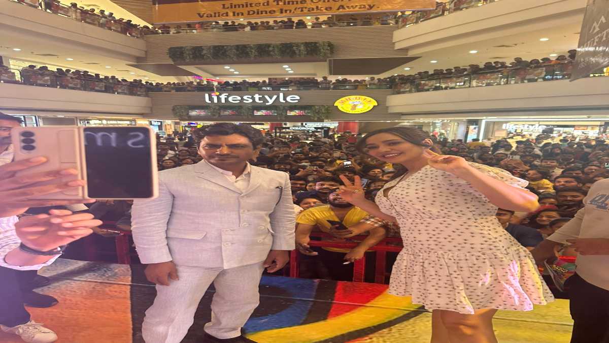 इंदौर में फिल्म ‘जोगी रा सारा रा रा’ का प्रमोशन: नवाजुद्दीन सिद्दीकी बोले- देश में जुगाड़ की सरकार वाली बात सही, राजनीति में आने का इरादा नहीं