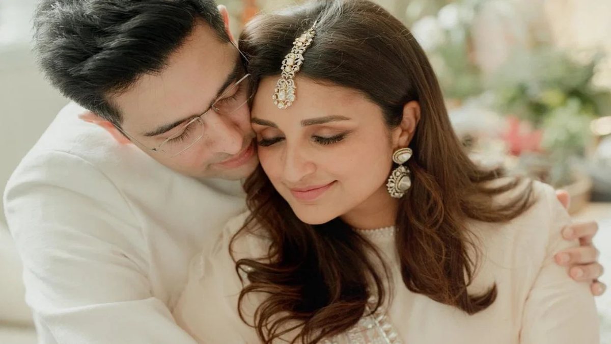 Parineeti Chopra-Raghav Chadha Wedding: डेस्टिनेशन वेडिंग की प्लानिंग में लगे परी और राघव, परिणीति पहुंची उदयपुर