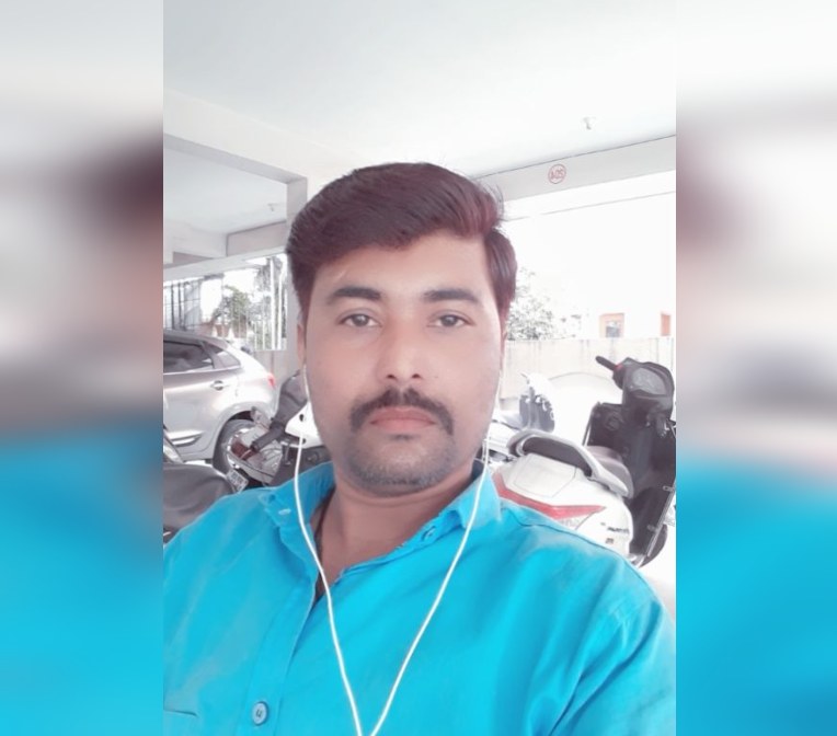 महिला बना रही थी धर्म परिवर्तन का दबाव, परेशान पति ने फांसी लगाकर दे दी अपनी जान 