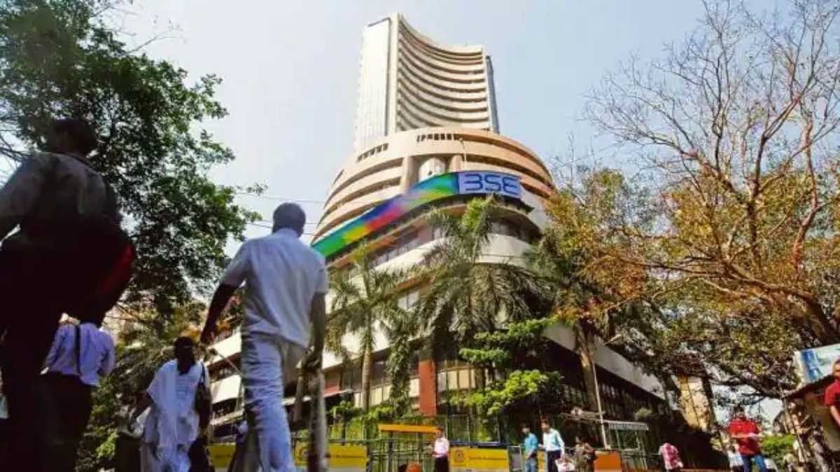 Share Market Today: शेयर बाजार ने निवेशकों का बिगाड़ा हाल, Sensex 250 अंक चढ़ा, निफ्टी 18,250 के आसपास खुला, जानिए बाजार का हाल
