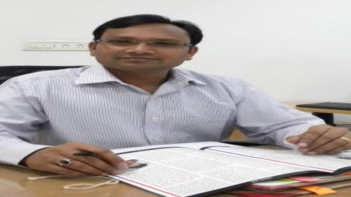 IAS की स्वैच्छिक सेवानिवृत्ति को मिली मंजूरीः बी चंद्रशेखर की सूचना केंद्र ने राज्य सरकार को भेजी, आईएएस अवार्ड के लिए DPC की बैठक आज दिल्ली में