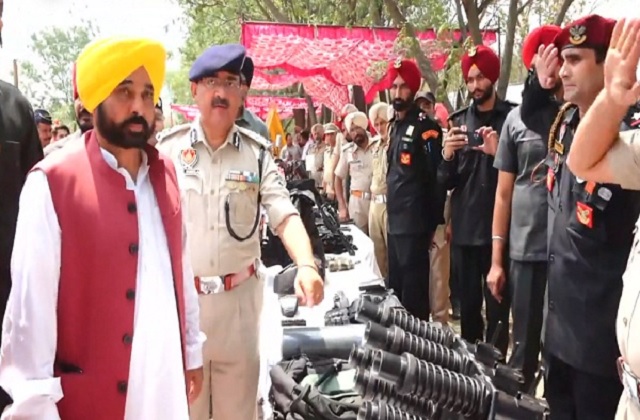 CM मान का Punjab police को तोहफा, फोर्सेज को मिला जी.पी.एस. सुविधा से लैस 98 ‘एमरजेंसी रिस्पांस व्हीकल’