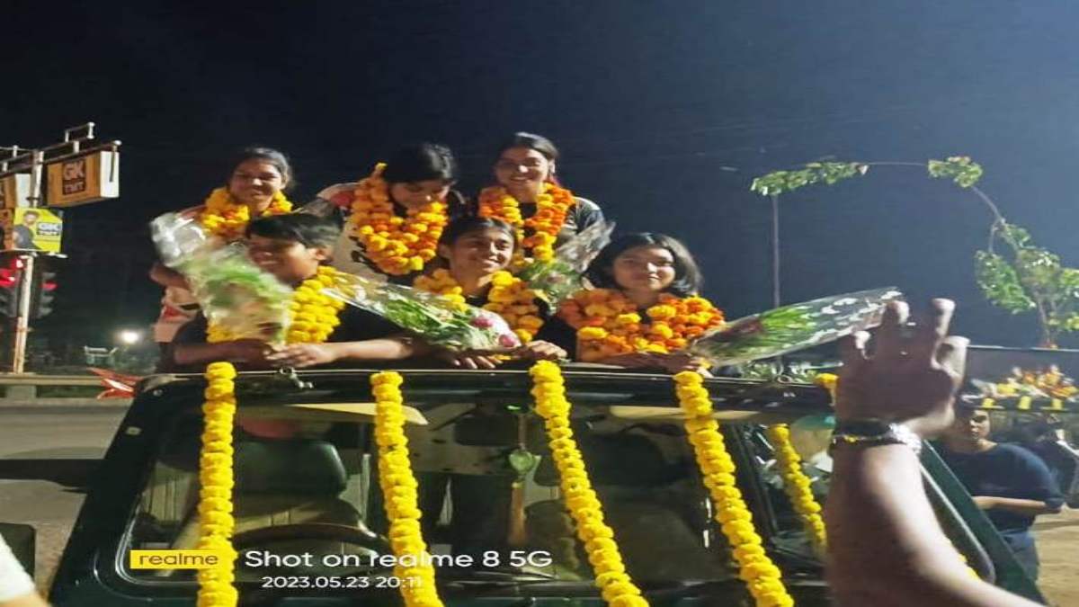 CG NEWS: 6वीं राष्ट्रीय मिक्स मार्शल आर्ट प्रतियोगिता में बस्तर की बेटियों ने रचा इतिहास, 5 स्वर्ण और 1 कांस्य पदक जीतकर प्रदेश का नाम किया रोशन