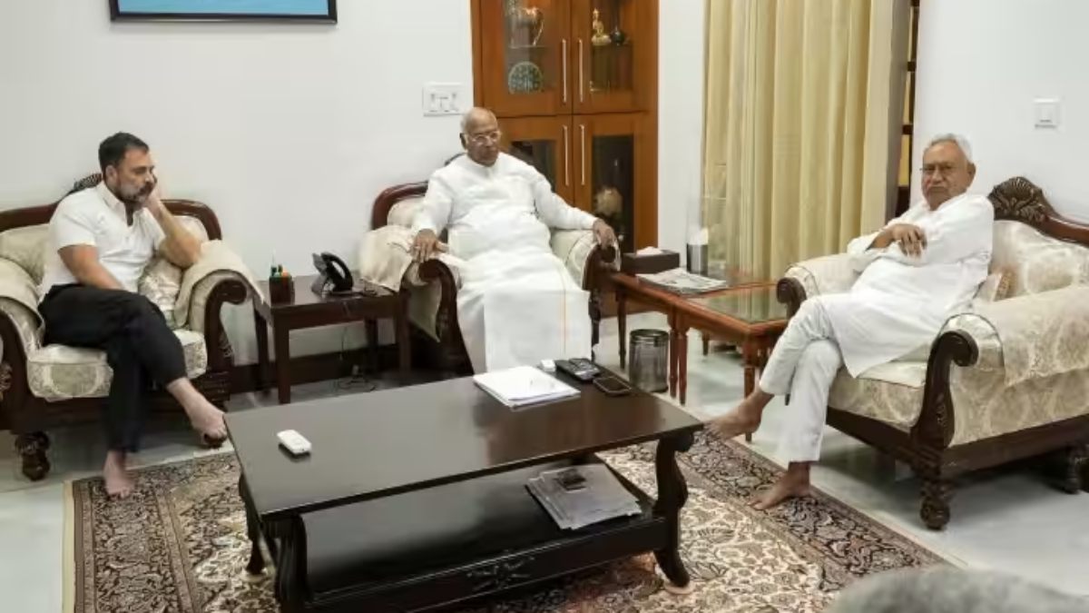 2024 की बिछ रही सियासी बिसात ! Nitish Kumar और Rahul Gandhi की मीटिंग, Mallikarjun Kharge के घर बनी ‘फतह’ की रणनीति