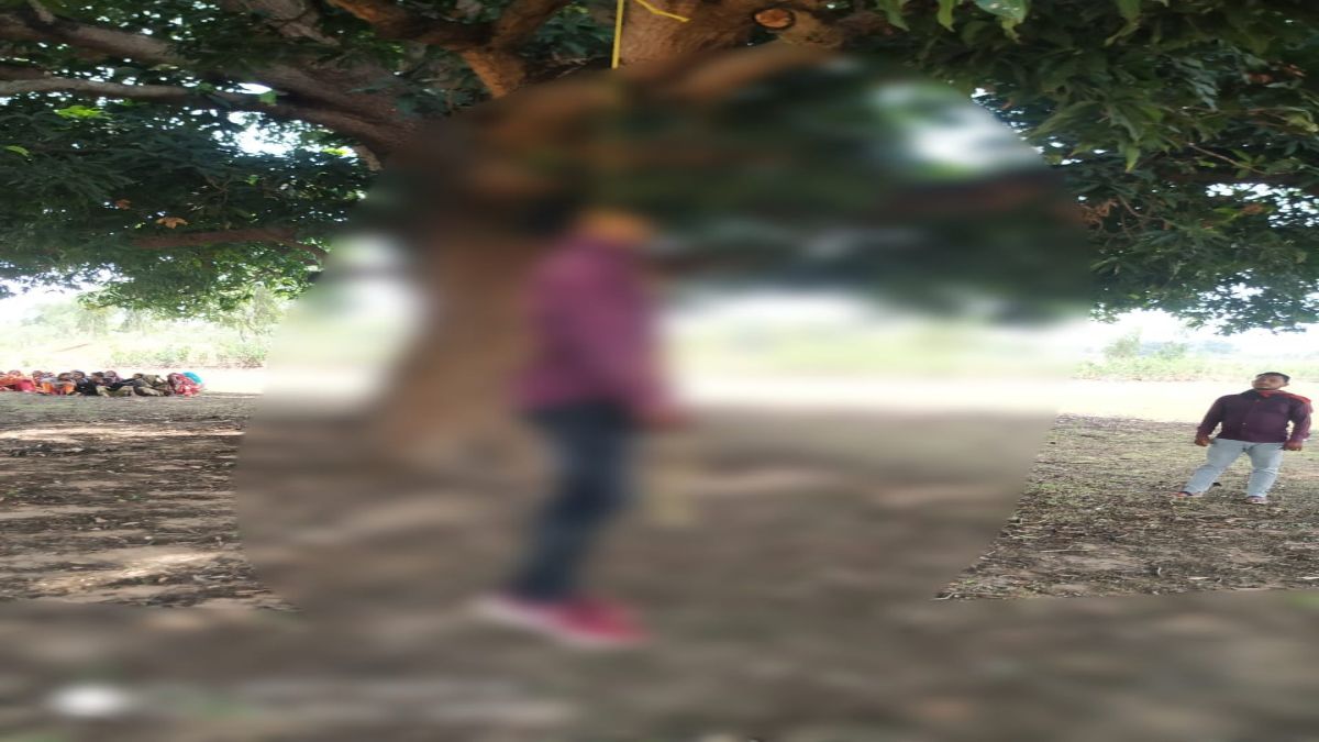 पेट दर्द से परेशान युवक ने मौत को लगाया गले: घर से दूर आम के पेड़ में लगाई फांसी, जांच में जुटी पुलिस