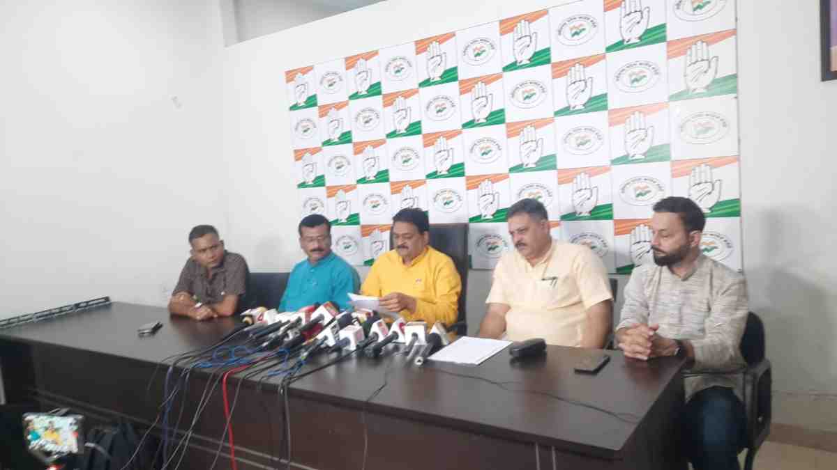 CG में गरमाया PSC का मामला : कांग्रेस नेता सुशील आनंद ने कहा – भाजपा काल में उठे सवाल का नहीं मिला जवाब, बच्चों के भविष्य के साथ खिलवाड़ न करें भाजपाई