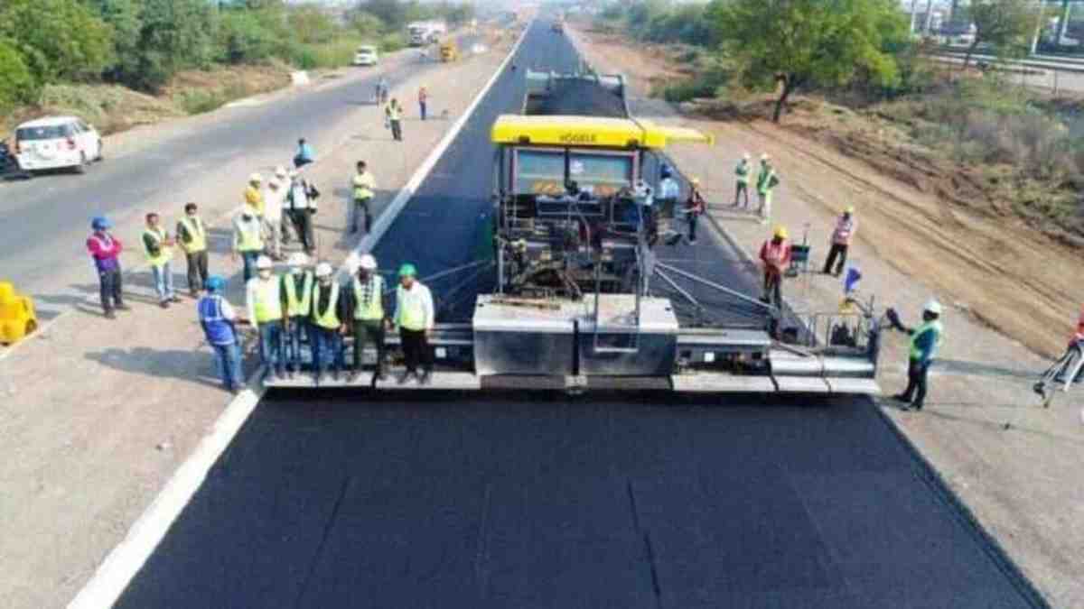 भारत ने 100 घंटे में बनाया 100 किमी एक्सप्रेस वे, NHAI ने दर्ज किया विश्व रिकॉर्ड
