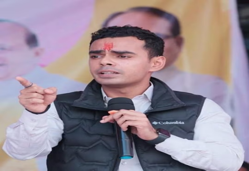सीएम शिवराज के बेटे ने कांग्रेस को दी नसीहतः कार्तिकेय ने अपने ट्विटर हेंडल से की भावनात्मक पोस्ट, कांग्रेस की सोच और संस्कारों पर उठाए सवाल