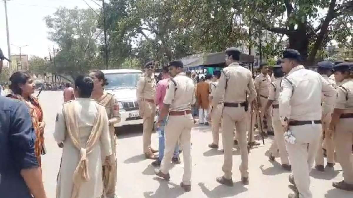 CG PSC चयन सूची में गड़बड़ी का आरोप : शवयात्रा निकालने गए ABVP कार्यकर्ताओं और पुलिस में झूमाझटकी, प्रदर्शनकारियों की हुई गिरफ्तारी