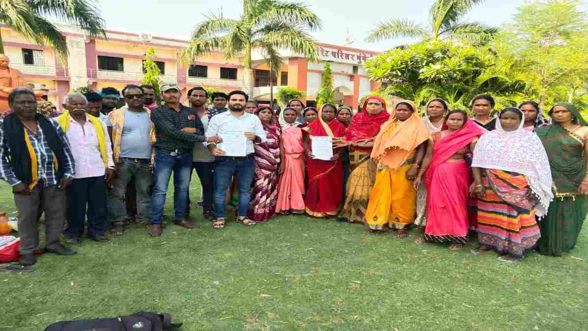 जंगल के हत्यारों पर कौन मेहरबान…! ग्रामीणों ने वन अधिकार पट्टे को बताया फर्जी, कहा – जंगल की सुरक्षा भगवान भरोसे…कार्रवाई नहीं होने पर जल सत्याग्रह की चेतावनी