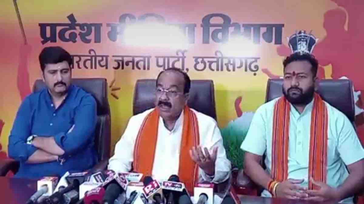 भाजपा का ‘चलबो गौठान खोलबो पोल’ : BJP प्रदेश अध्यक्ष साव ने कहा – गौठानों में न गाय मिली न चारा-पानी, करोड़ों का हुआ है घोटाला