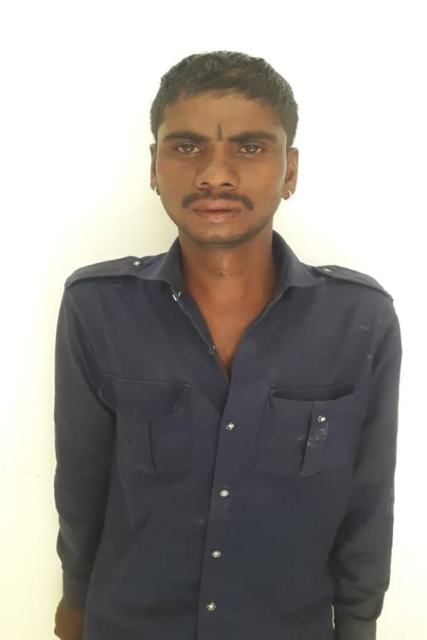 पुलिस कस्टडी में आत्महत्या का प्रयास: नाड़े से गला कस कर जान देने की कोशिश, पुलिसकर्मी ने बचाई जान