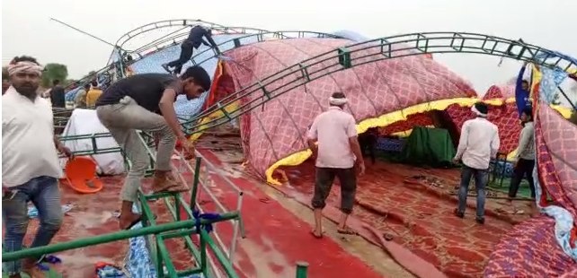 MP में तेज आंधी तूफान से भागवत कथा का पंडाल गिरा: 7 लोग घायल, चार की हालत गंभीर, जिला अस्पताल रेफर