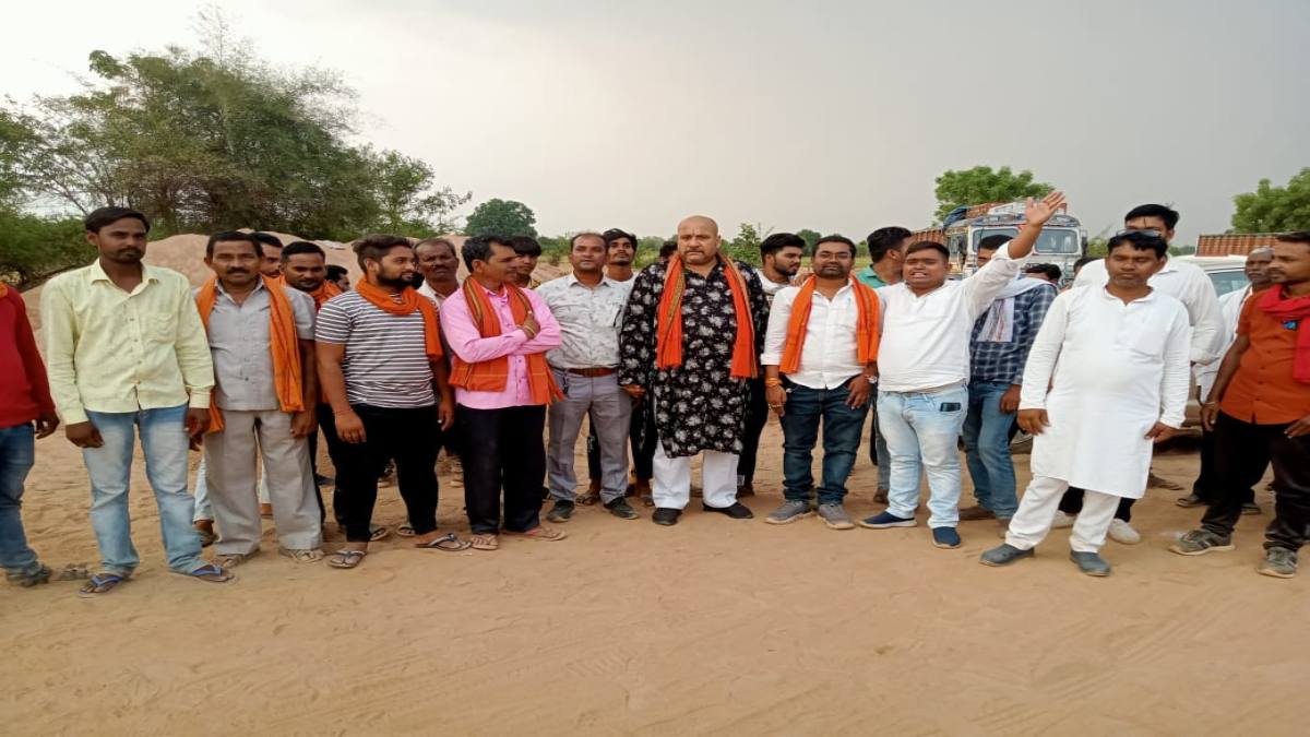 रेत खदानों में भाजपा ने मारा छापा, सूचना के बाद भी मौके पर नहीं पहुंचे अधिकारी, 4 जून को NH-53 पर चक्काजाम करने की दी चेतावनी