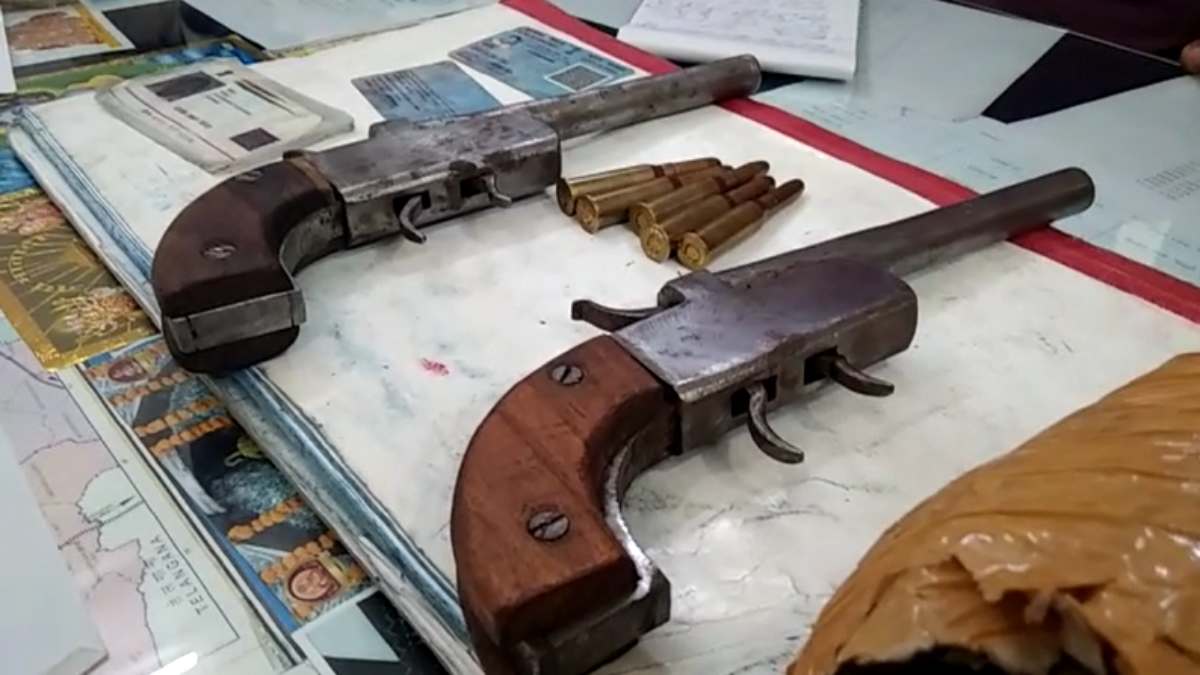 CG में अपराध पर शिकंजाः GRP की बड़ी कार्रवाई, 2 नग देशी कट्टा और 5 नग जिंदा कारतूस के साथ युवक गिरफ्तार